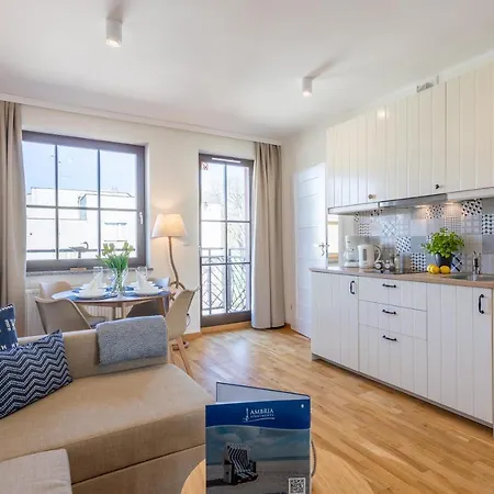 Ambria Rose דירה *